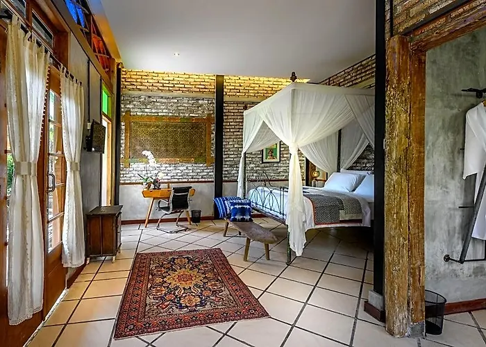 Taman Nauli Boutique فندق 3*